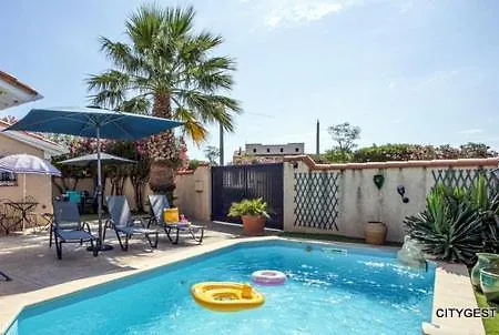 Superbe T5 Avec Piscine Privee Proche Et Commerces Climatisation Et Wifi Villa